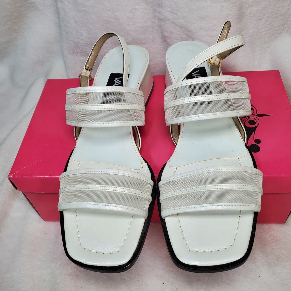 Vaneli Killian White Leather & Mesh Sling Back Block Heel Sandals 8M Grandmacore